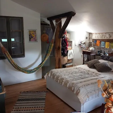 House With Authentic Charm * Montbron