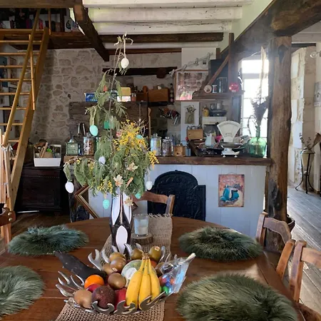 House With Authentic Charm Holiday home