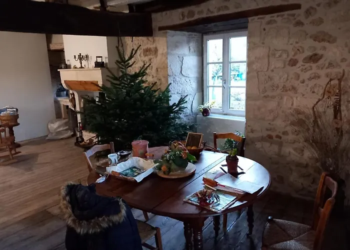 House With Authentic Charm Montbron