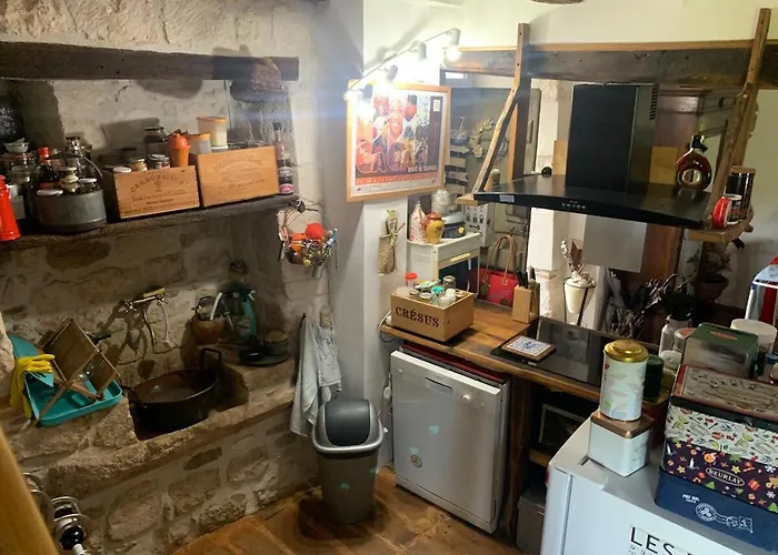 House With Authentic Charm * Montbron