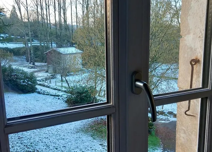 House With Authentic Charm 度假居